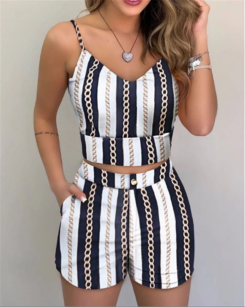 Ladies floral designs outfit shorts - top / enter Discount Code 2F2G4R0VJJXQ BUY 4 get 1 FREE / FREE Shipping - tracking available