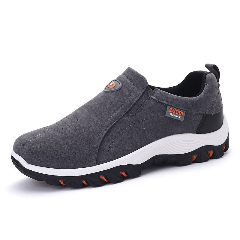 New Casual  Leather Shoes / Loafers for  Men very comfortable and  light / Free Shipping