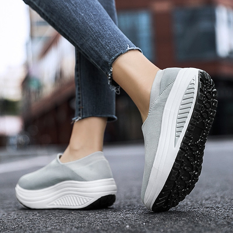 Atikota Orthopedic Platform Sneakers for Women Mesh Flat and comfortable / FREE Shipping